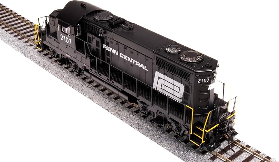 Amazon.com: Broadway Limited 7459 EMD GP20, PC 2111, Black w/White