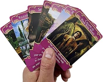 Amazon.co.jp: ロマンスエンジェルオラクルカード-メタル缶の初心者の