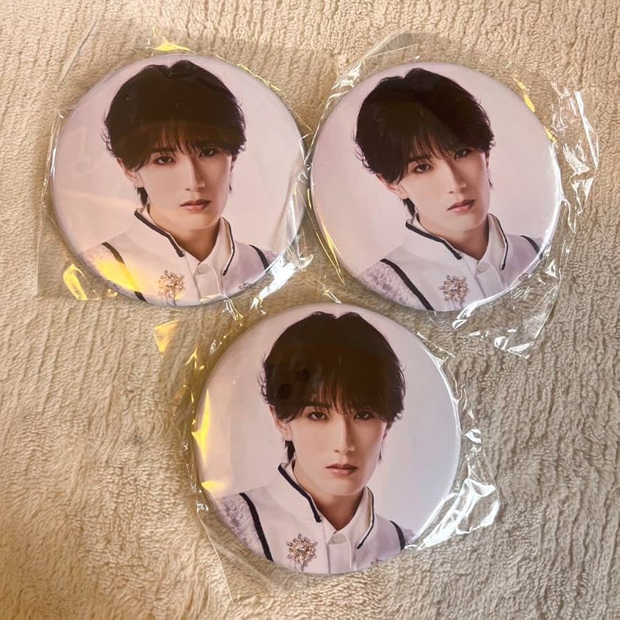 Amazon | 山中柔太朗 缶バッジ 3個セット | バッジ | おもちゃ