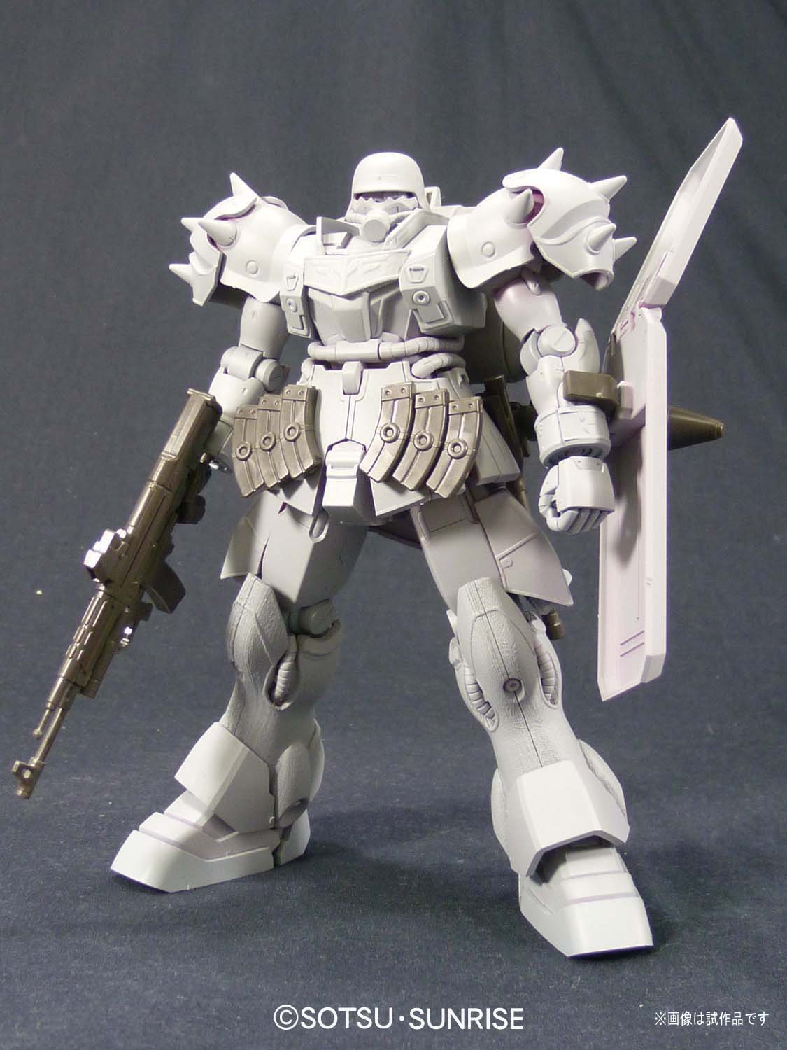 Amazon.com: Bandai Hobby #122 Geara Zulu Guard Type, Bandai HGUC