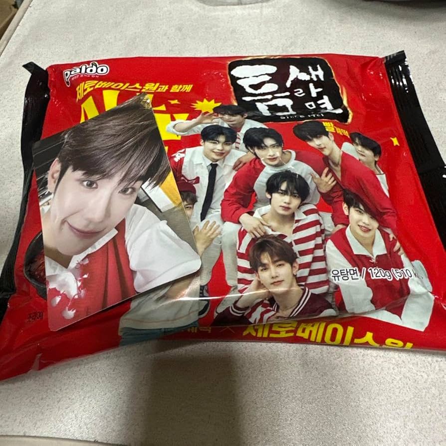 Amazon.co.jp: zerobaseone zb1 ゼベワン トゥムセラーメン トレカ