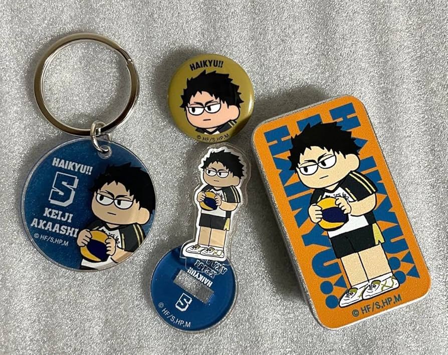 Amazon.co.jp: ハイキュー ジロリ 赤葦 スライドケース 缶バッジ まめ