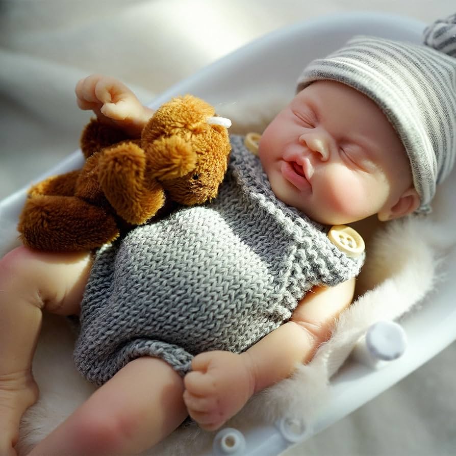 Amazon | MYREBABY 7インチ マイクロ未熟児フルボディシリコンベビー