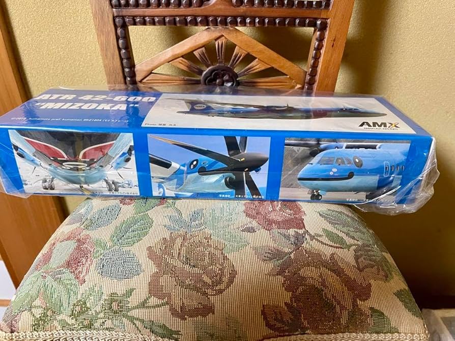 Amazon.co.jp: 天草エアライン模型 ATR42-600 MIZOKA 1 100 : おもちゃ