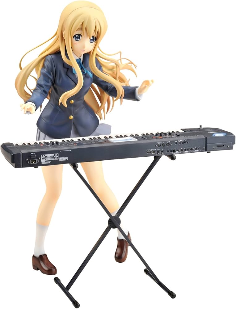 Amazon.co.jp: けいおん! 琴吹紬 (1/8 PVC塗装済み完成品) : ホビー
