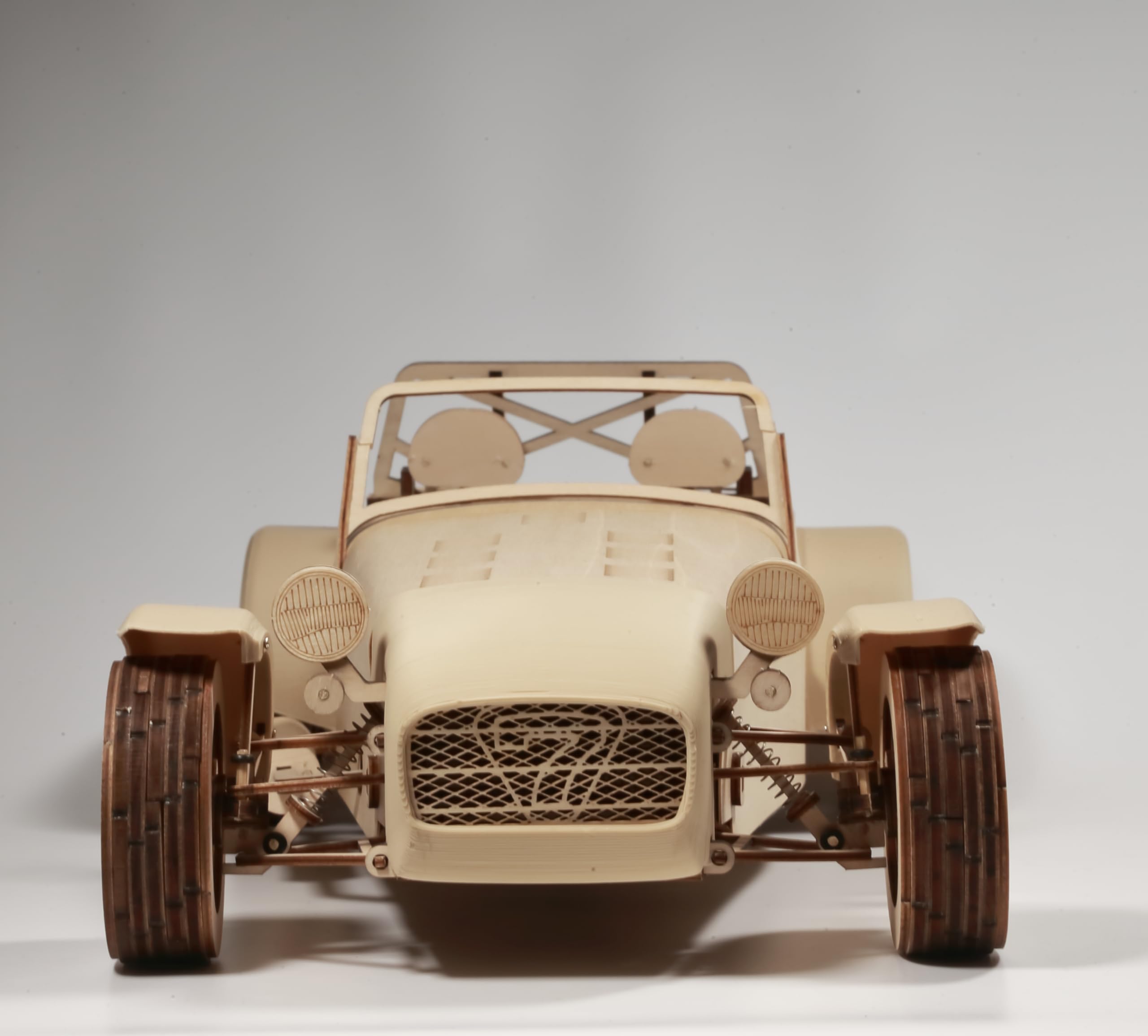 Amazon | ESTON Craft 木製模型 組立キット ケータハム セブン 1:10