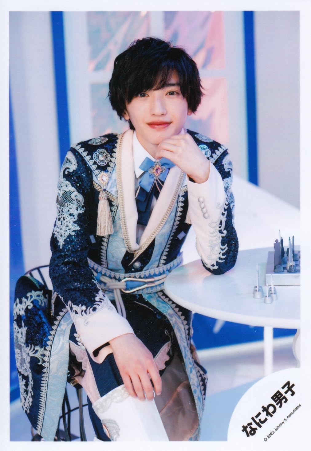 Amazon.co.jp: なにわ男子 公式 生 写真（道枝駿佑）J01227 : おもちゃ