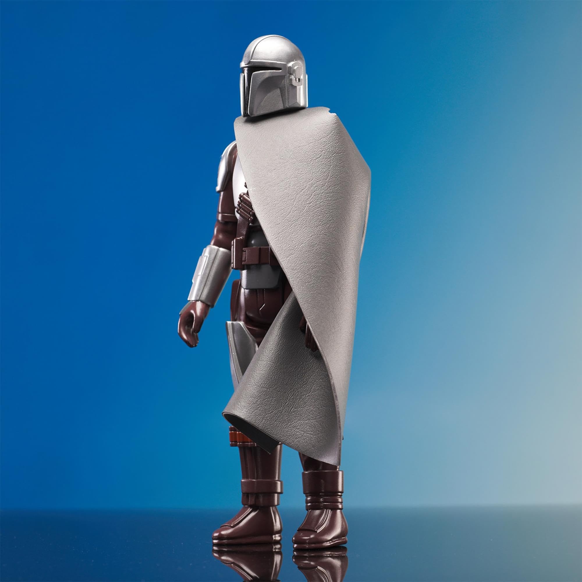Amazon.com: Diamond Select Toys Star Wars: The Mandalorian: Beskar