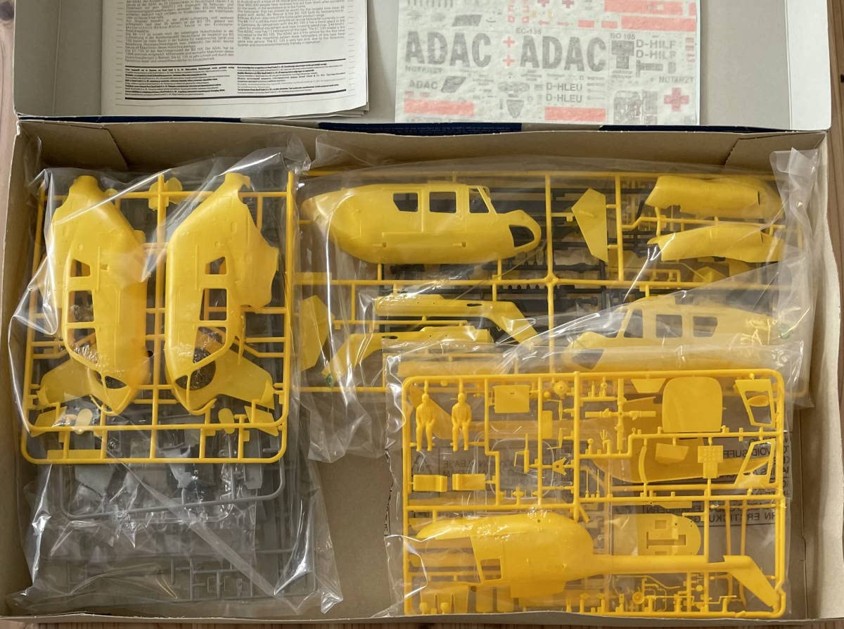 Amazon | 【】○○中袋○○未組立品○Revell/ドイツレベル○1/32○ADAC