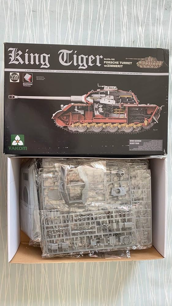 Amazon.co.jp: タコム 1/35 第二次世界大戦 ドイツ軍重戦車 Sd.Kfz.183