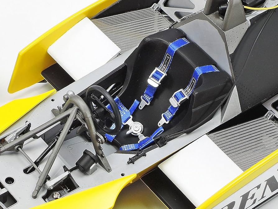 Amazon.com: TAMIYA 1/12 Renault RE-20 Turbo LTD ED TAM12033