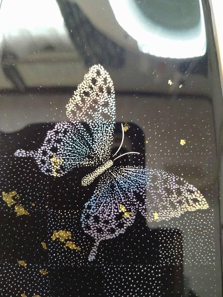 Amazon.co.jp: 輪島塗り沈金 蝶と市松模様の花器 : ホーム＆キッチン