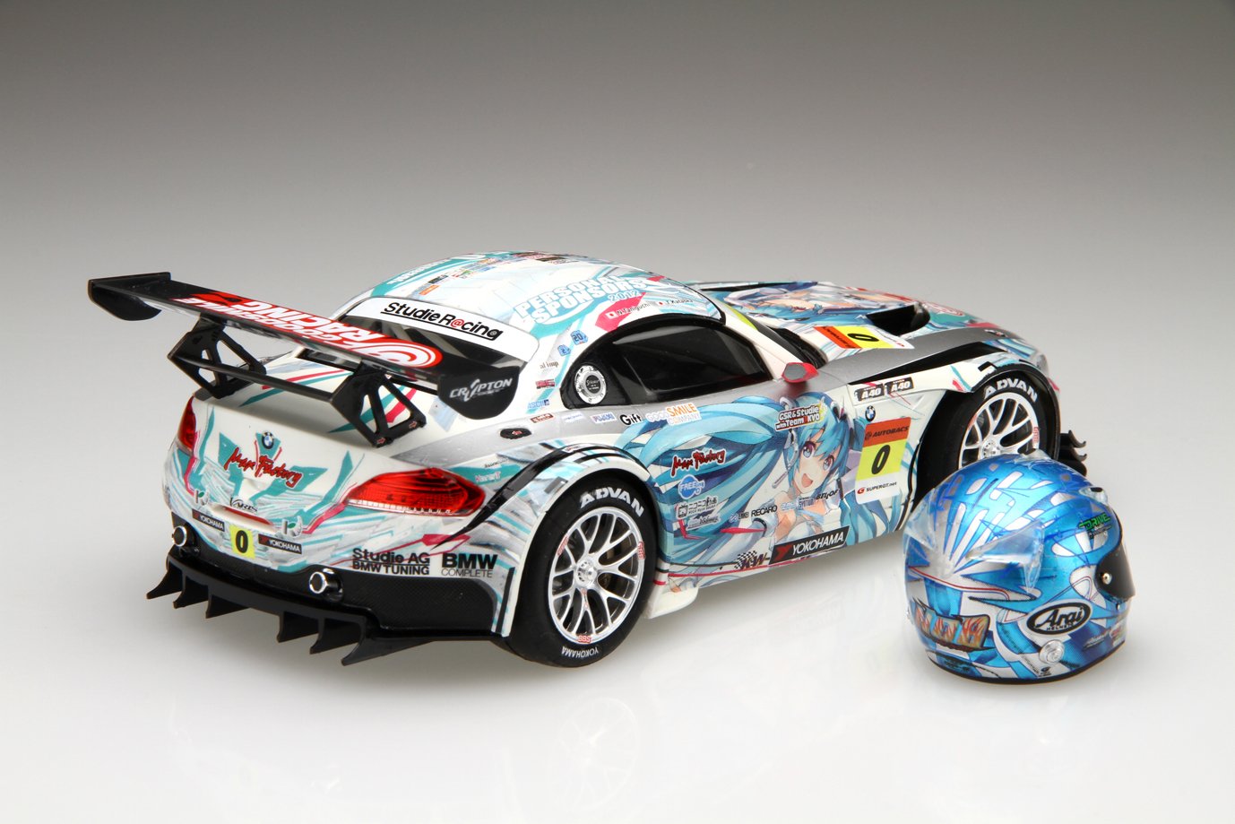 Amazon.co.jp: フジミ模型 1/24 GSR 初音ミク BMW (BMW Z4 GT3) 2012