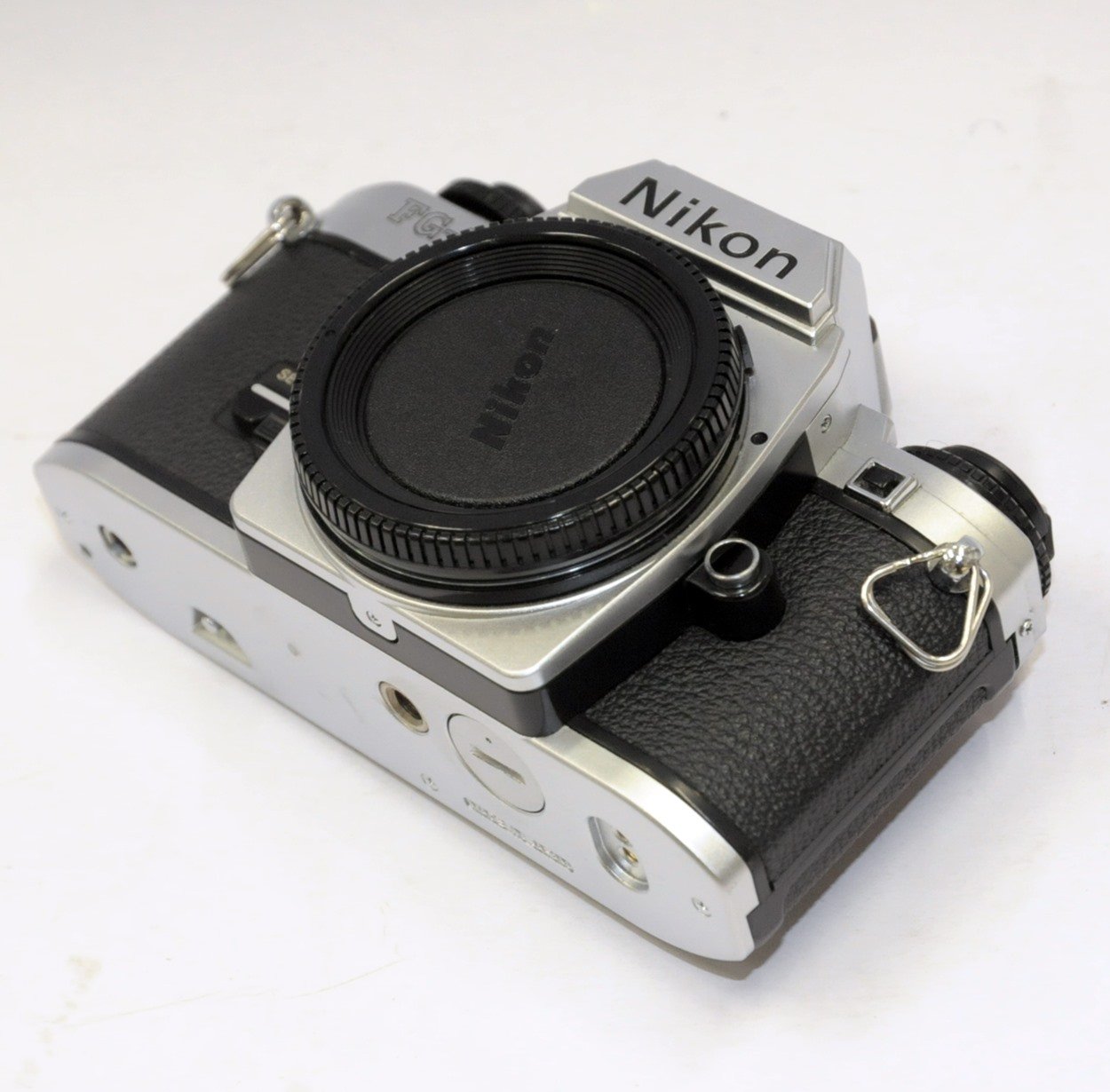 Nikon FG-20 一眼レフカメラ レンズ付き アンティークカメラ Nikon FG