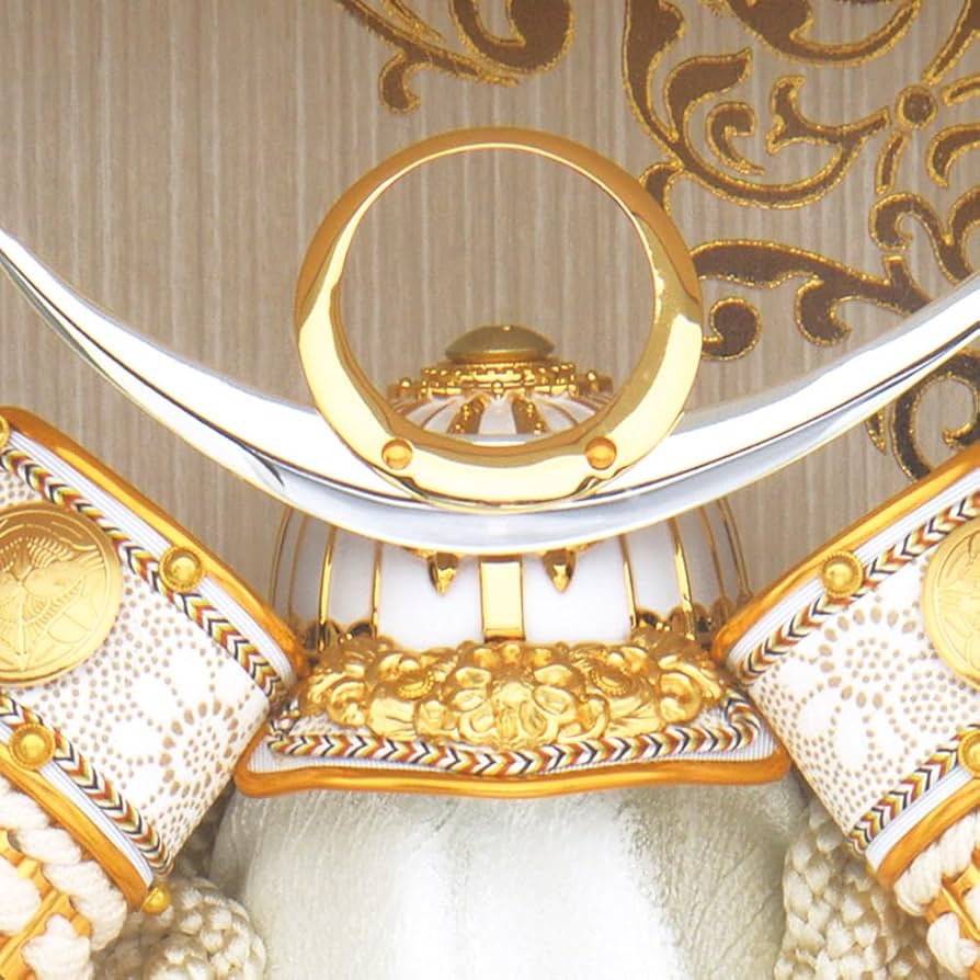 Amazon | 五月人形 上杉謙信 コンパクト ケース入り 白 初節句 兜飾り