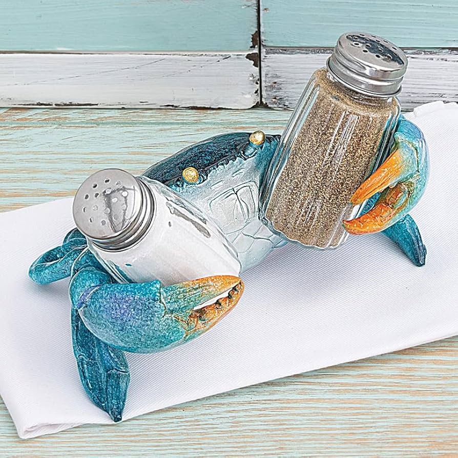 Amazon.com: BLACK FOREST DECOR Blue Crab Life Salt & Pepper Shaker