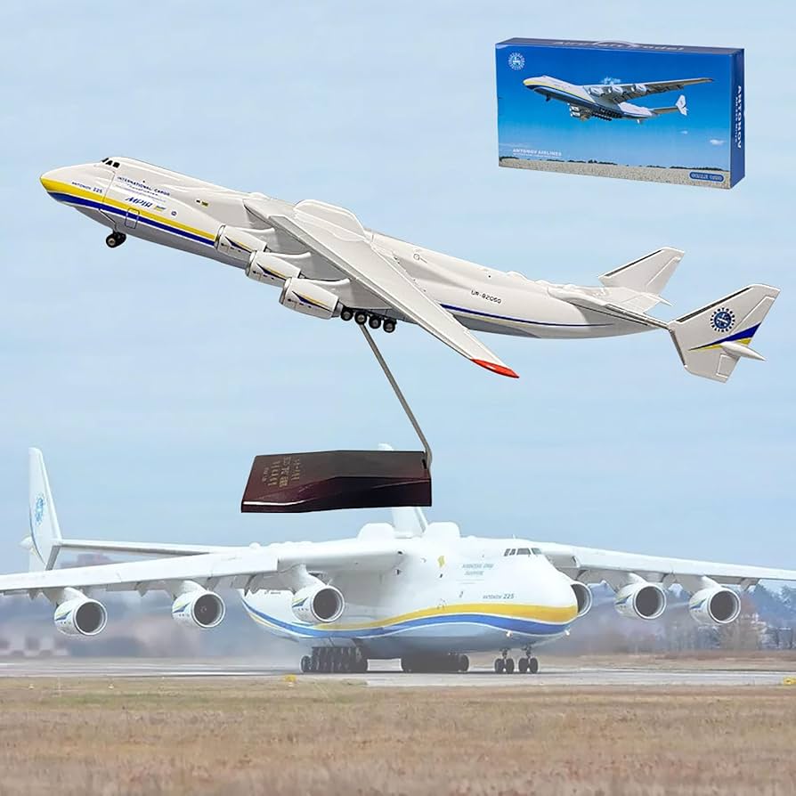Amazon.com: 1:200 Antonov An-225 Mriya Large Transport Airplane