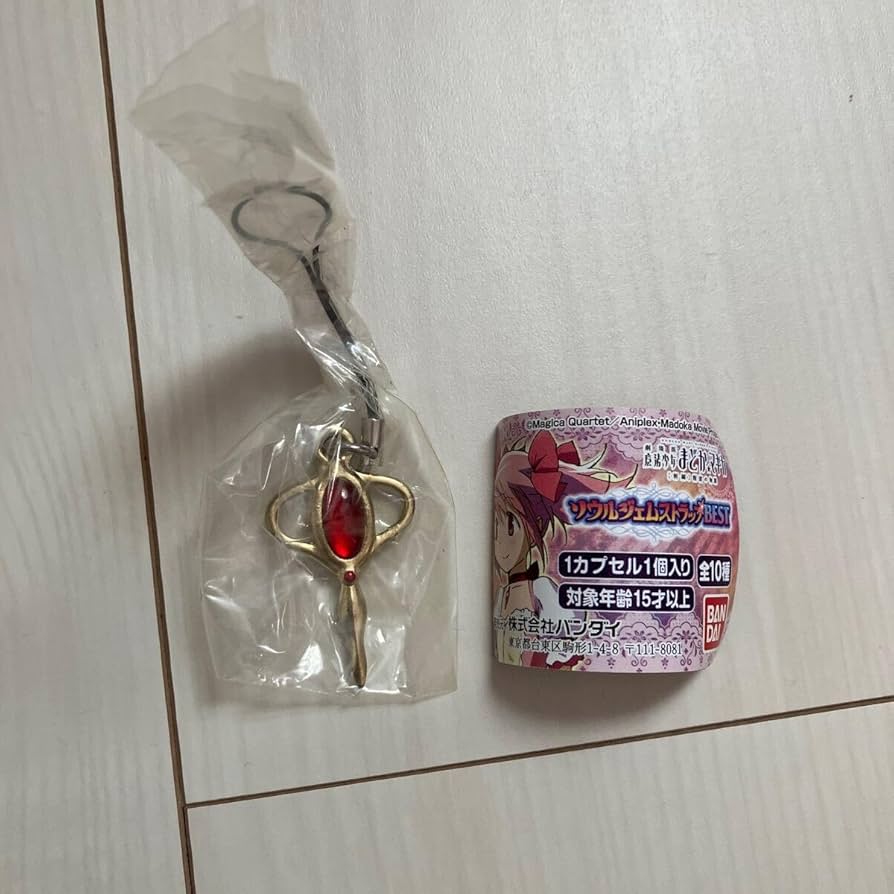 Amazon.co.jp: 魔法少女まどかマギカ ソウルジェムストラップ 佐倉杏子