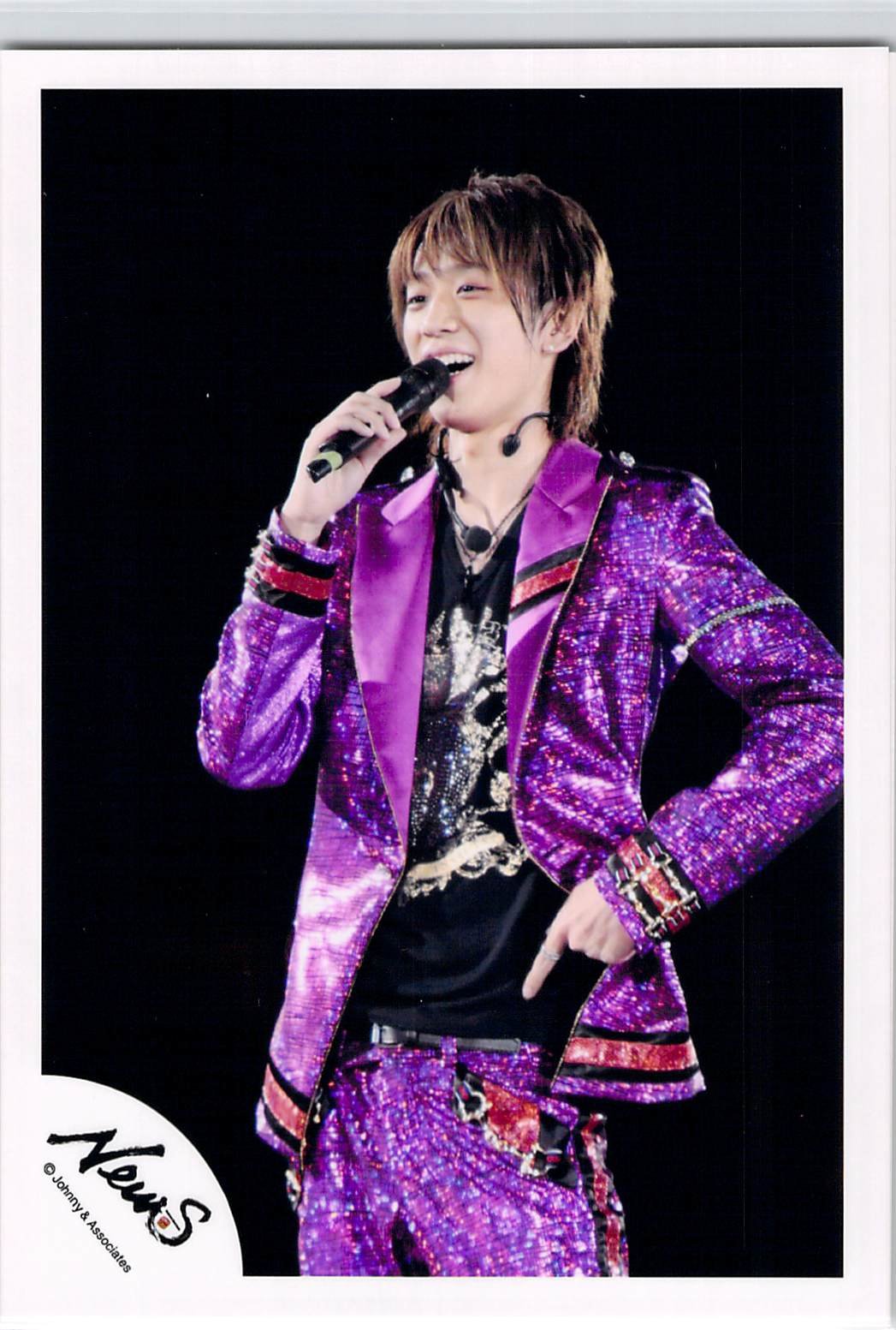 Amazon.co.jp: NEWS 小山慶一郎 【公式写真・スリーブ付き】 a 006