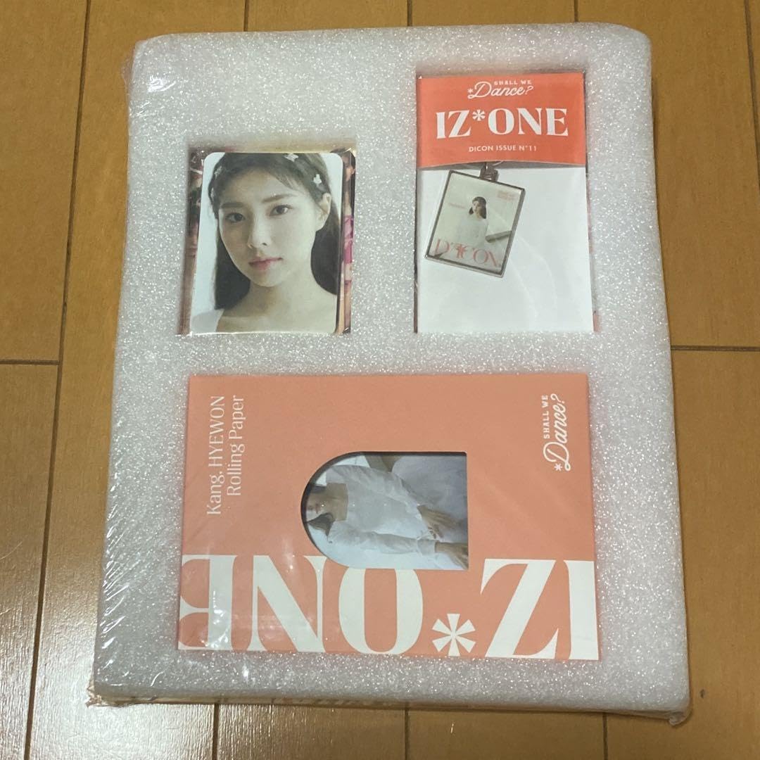 Amazon.co.jp: Dicon Vol.11 IZ*ONE 写真集 カン へウォン : おもちゃ