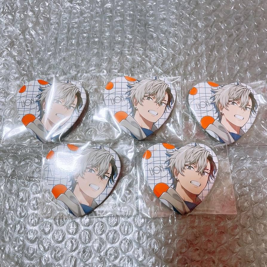 Amazon | VS AMBIVALENZ ビバレン 蜜柑 缶バッジ レオン | バッジ