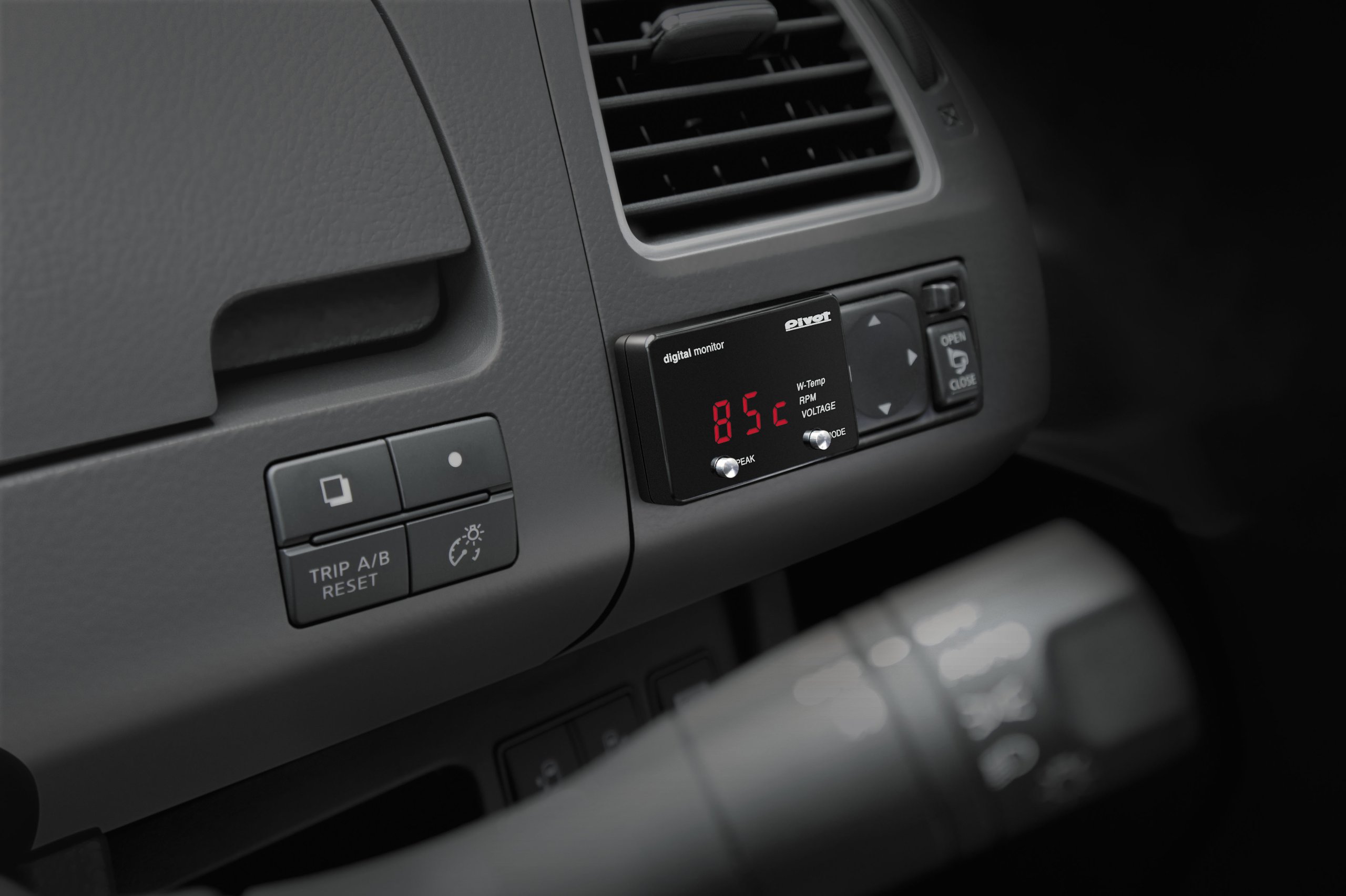 Amazon | PIVOT ( ピボット ) デジタルモニター【デジモ二】(レッド