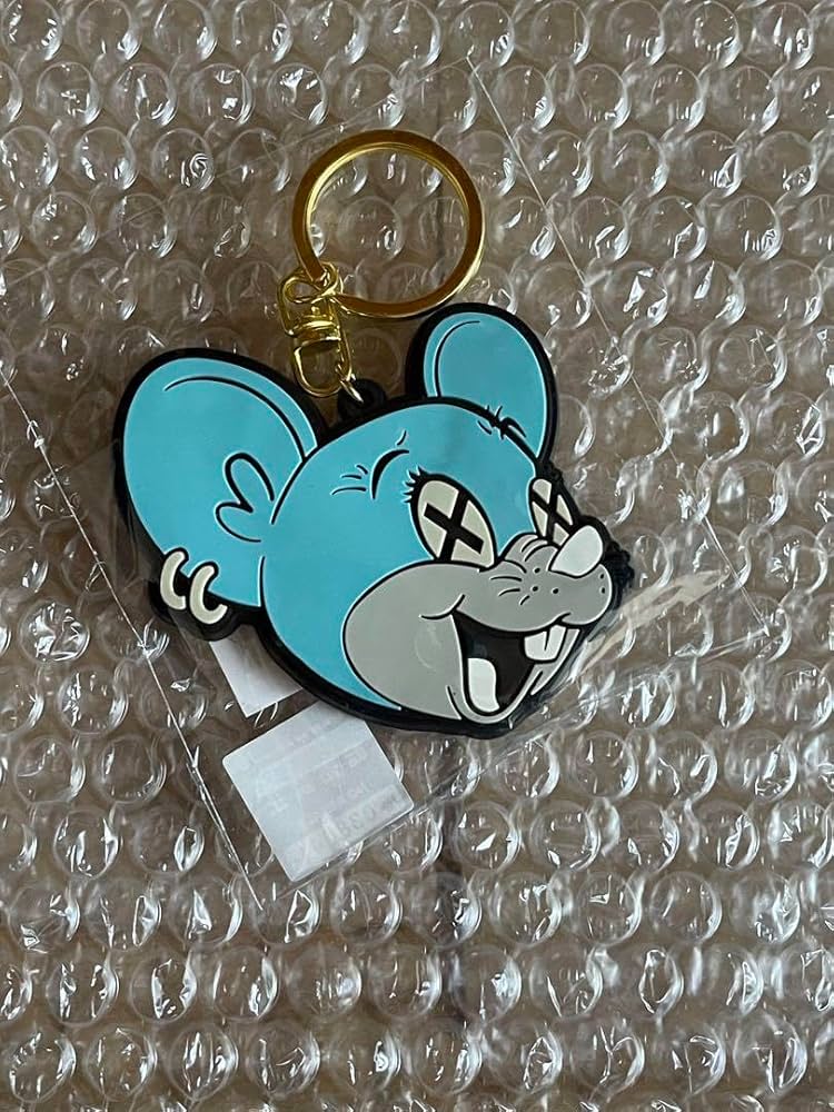 Amazon.co.jp: the GazettE ガゼット 18周年グッズ ラバーキーホルダー