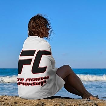 Amazon｜バスタオル UFC 総合格闘技 ビーチタオル タオル マイクロ