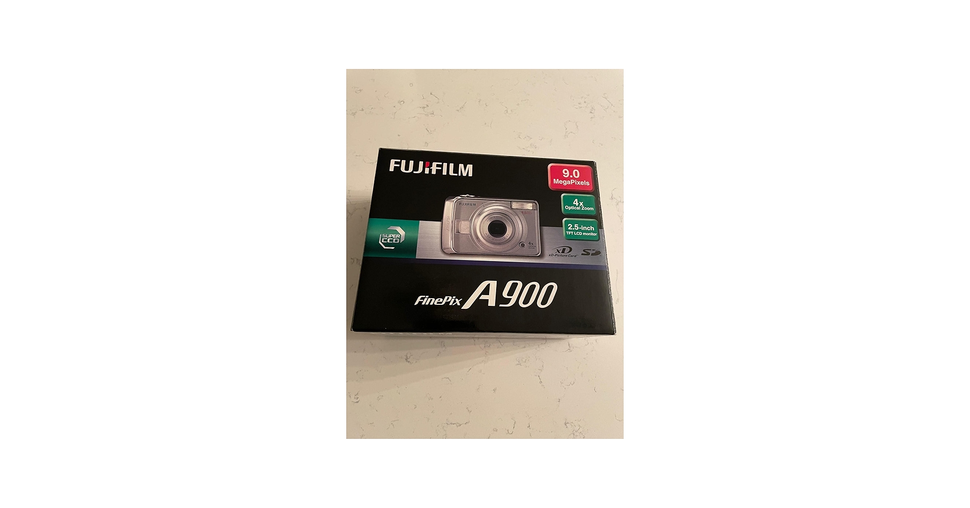 Amazon.com : Fujifilm Finepix A900 9MP Digital Camera with 4x