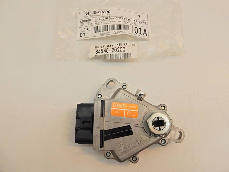 Amazon | TOYOTA (トヨタ) 純正部品 ニュートラルスタート スイッチ