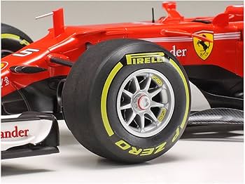 Amazon | タミヤ 1/20 グランプリシリーズ No.68 フェラーリ SF70H