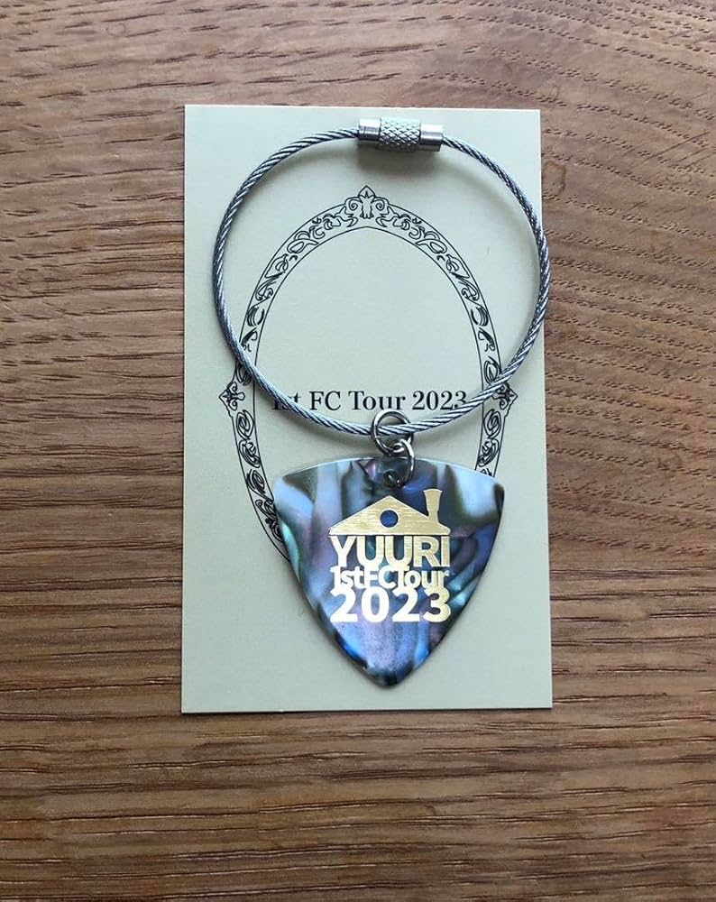 Amazon.co.jp: 優里 ゆうり グッズ ピック キーホルダー 羽田限定