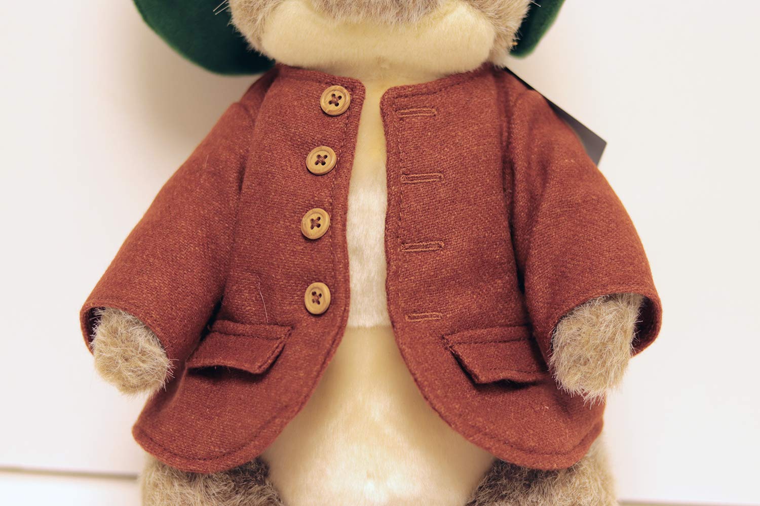 Amazon.co.jp: PETER RABBIT (ピーターラビット) ぬいぐるみ