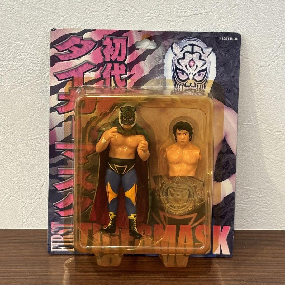 Amazon.co.jp: 初代タイガーマスク 佐山聡 フィギュア : おもちゃ