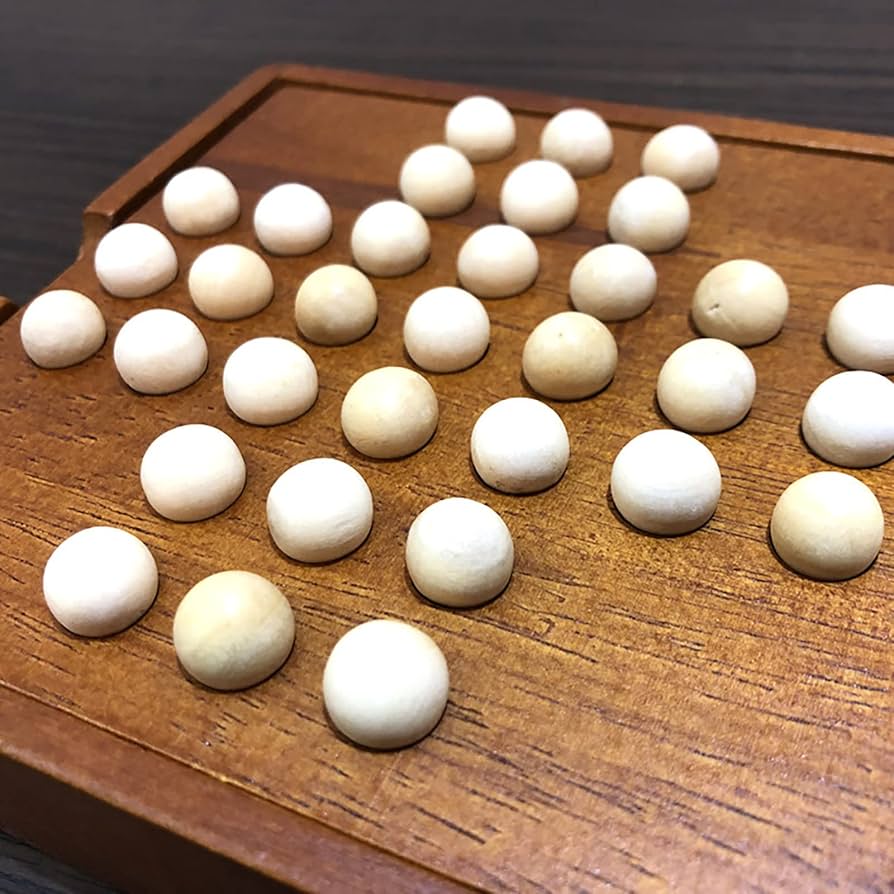 Amazon.co.jp: ペグソリティア 木製ボードパズル 一人遊び 木の