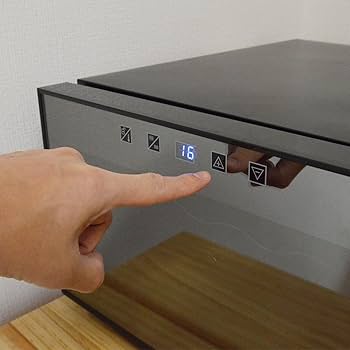 Amazon.co.jp: 場所を選ばない横置きワインセラー「俺のワイン