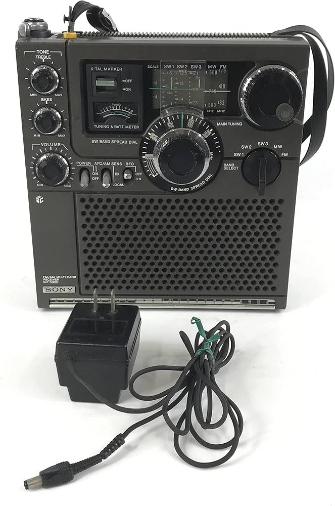 SONY ICF5900ラジオ 本体後期型だと思います。 SONY ICF-5900 後期型