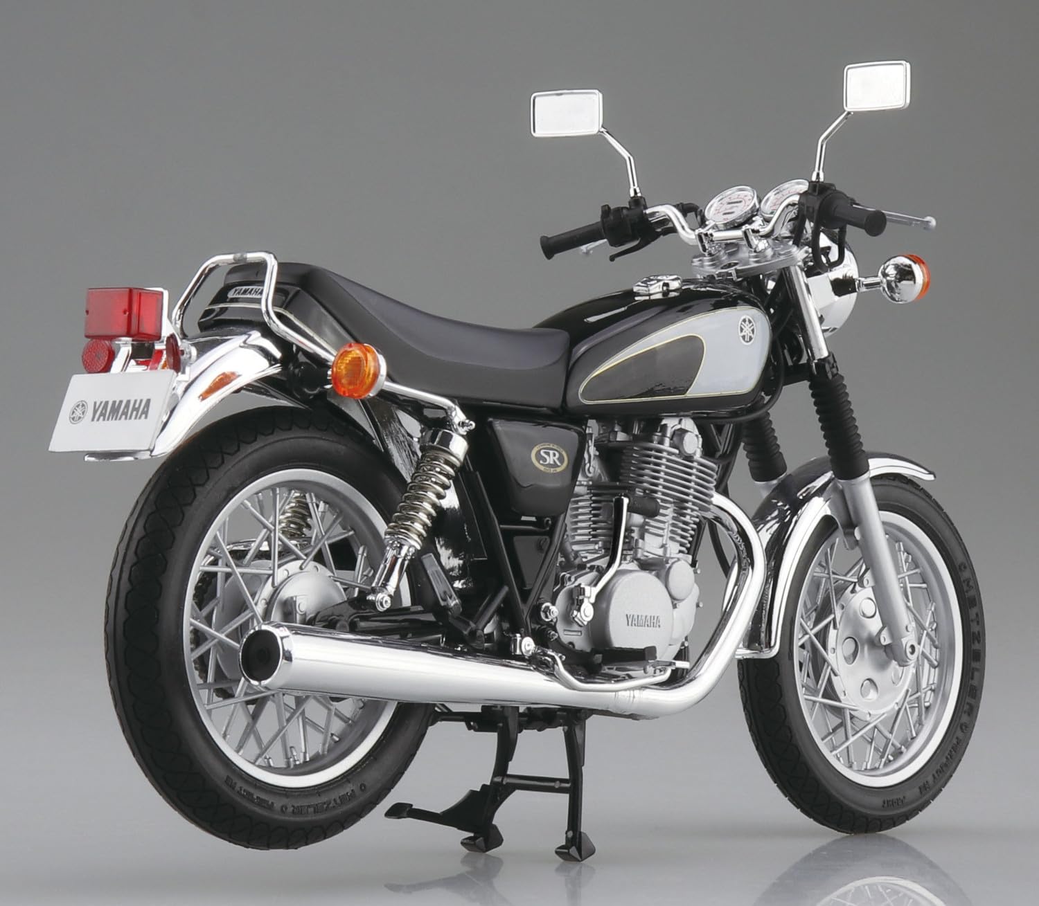 Amazon.com: Aoshima 1/12 Yamaha 1JR SR400 / 1JN SR500 '96 : Arts