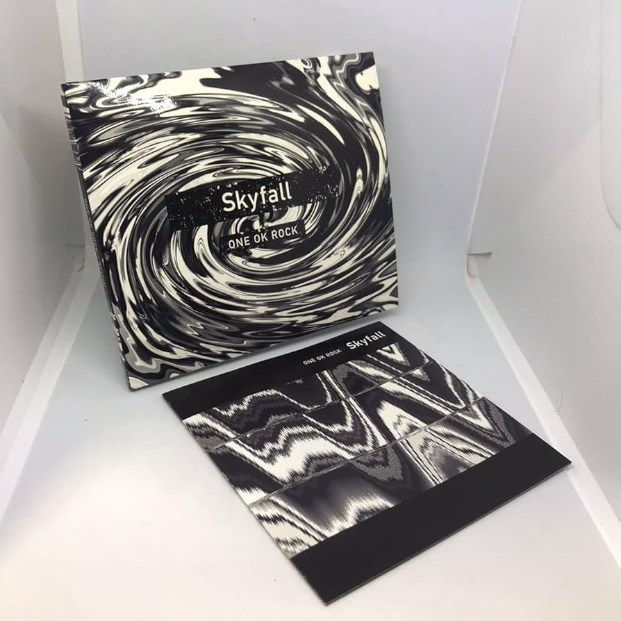 Amazon | 状態良好 国内正規品 会場限定盤 Skyfall スカイフォール ONE