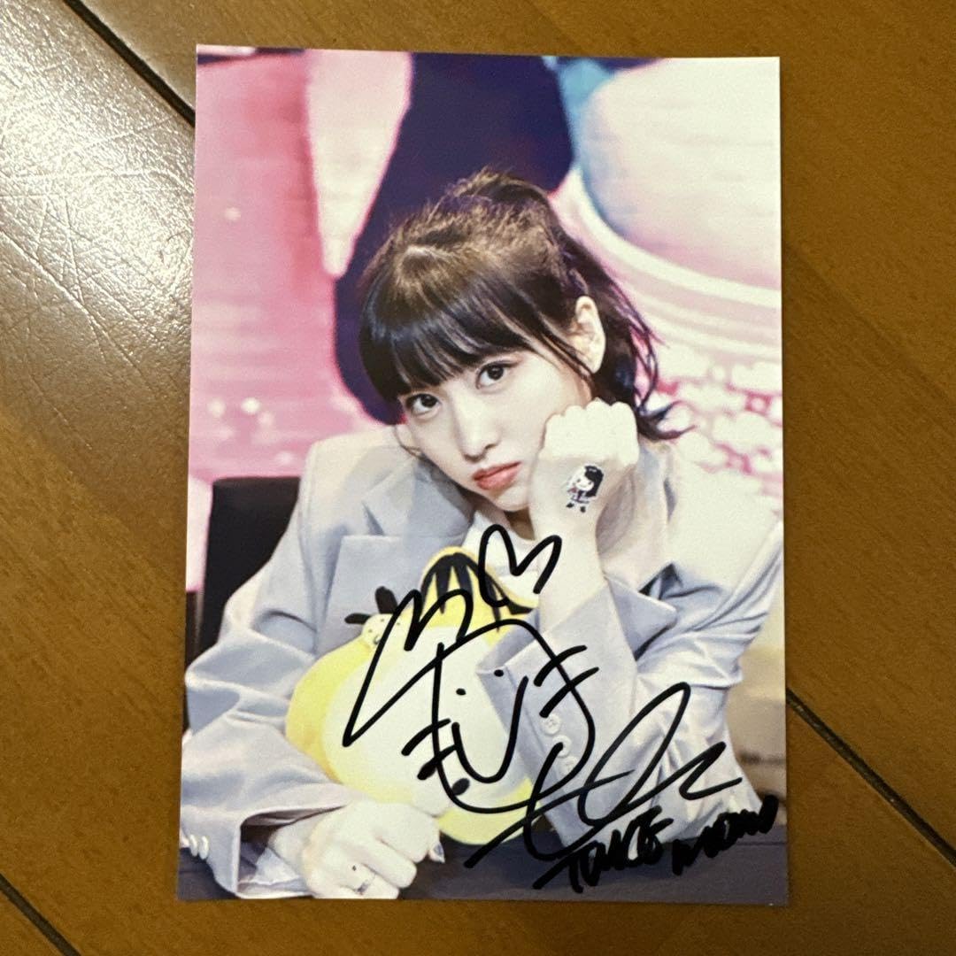 Amazon.co.jp: twice モモ momo サイン入り 写真 L版 : おもちゃ