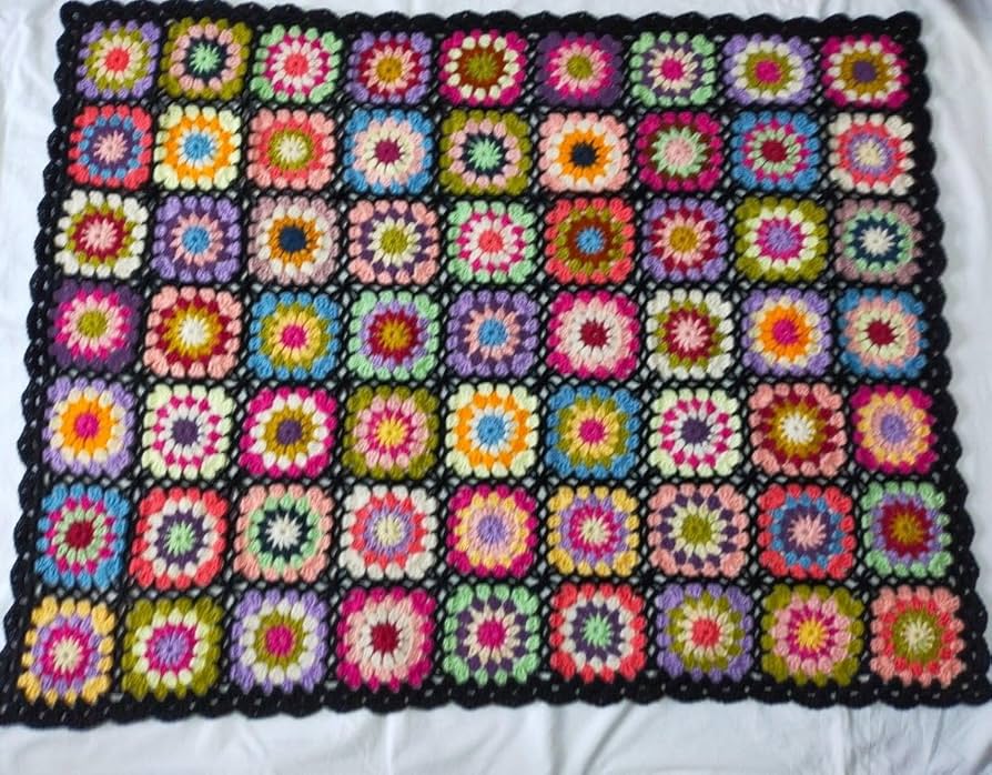 グラニースクエアモチーフのマルチブランケット かぎ針編み グラニー