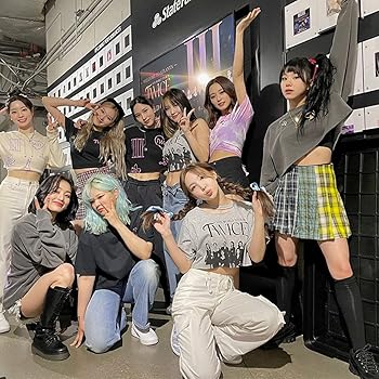 Amazon.co.jp: TWICE tシャツ 半袖 トワイスコンサートツアー周辺 丸首