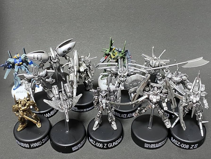 ガンダム4 ミニフィギュア 14体 未開封 バンダイ 銀色 ガンダム4 ミニ