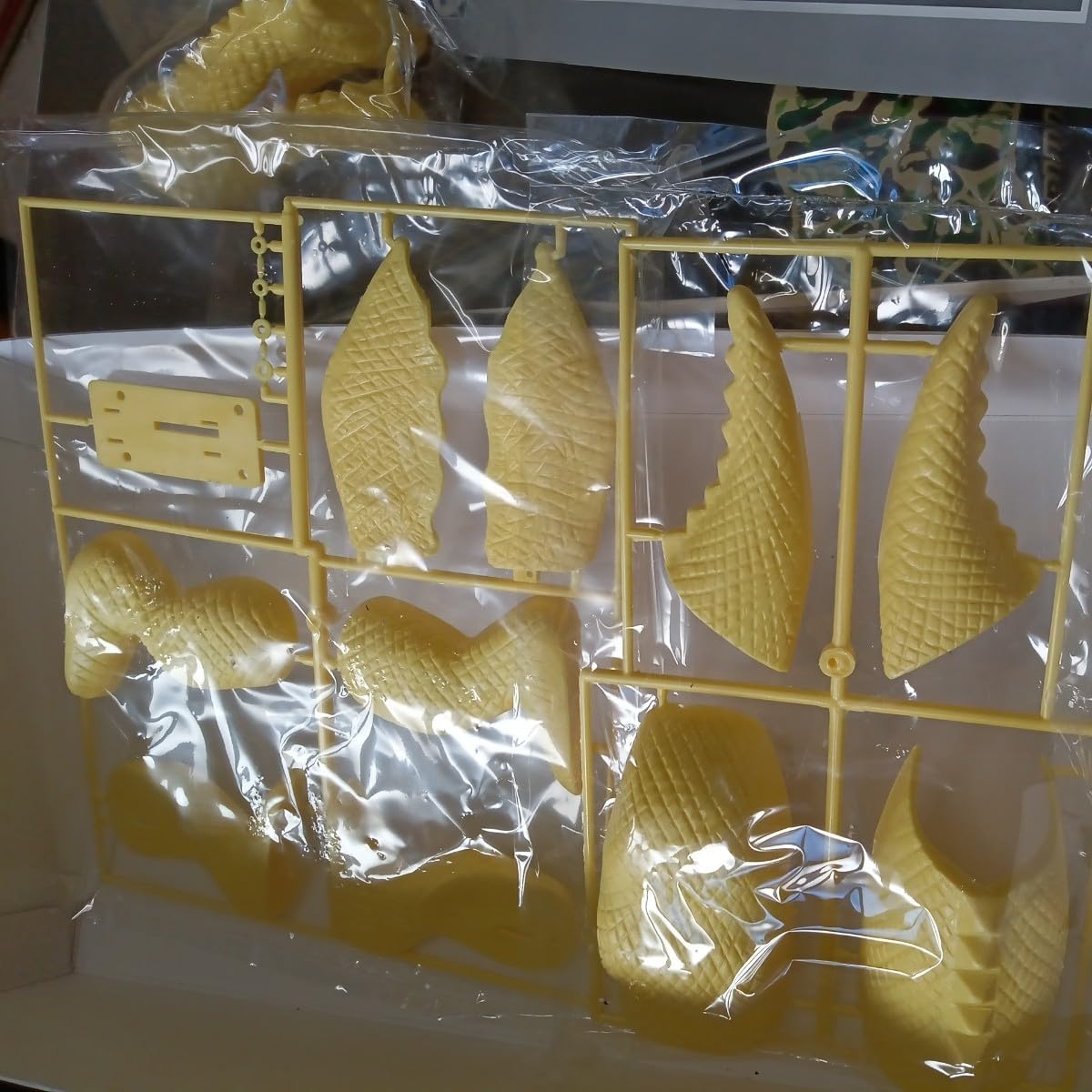 Amazon | 玄 幻の復刻版 ブルマァクの宇宙怪獣 歩行 キングギドラ