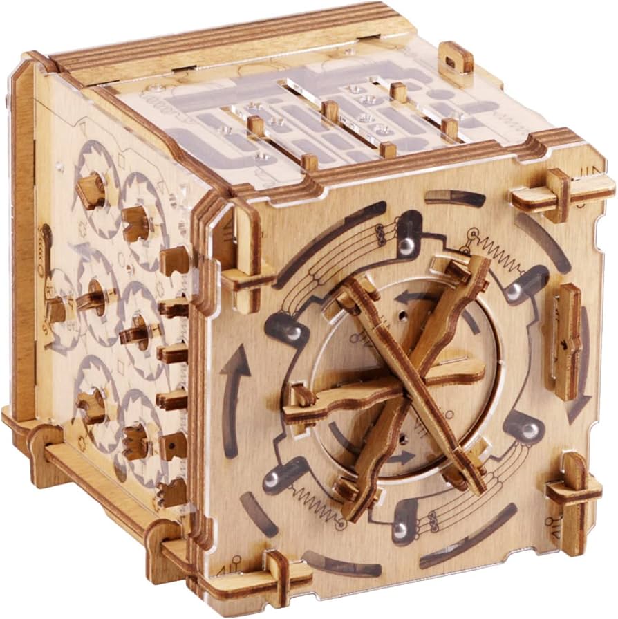Amazon.com: iDventure Cluebox Cambridge Labyrinth | Wooden Escape