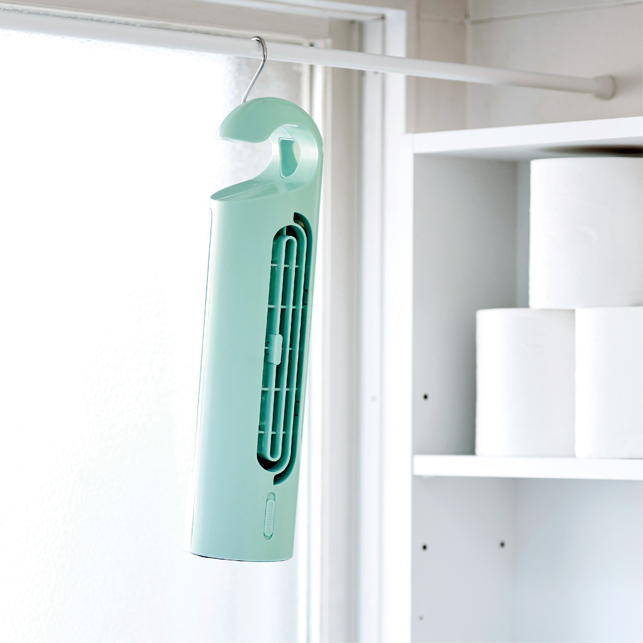 Amazon | ドウシシャ 卓上扇風機 フックタワ-ファン 3WAY 2電源(USB