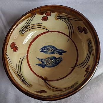 Amazon.co.jp: やちむん2点 新垣 勲やちむん魚紋4寸皿 魚紋 ぐい呑み