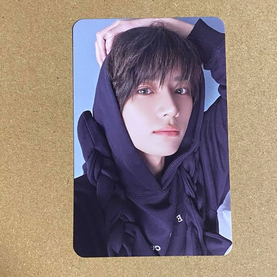 Amazon.co.jp: ボムギュ トレカ weverse album B TOMORROW : おもちゃ