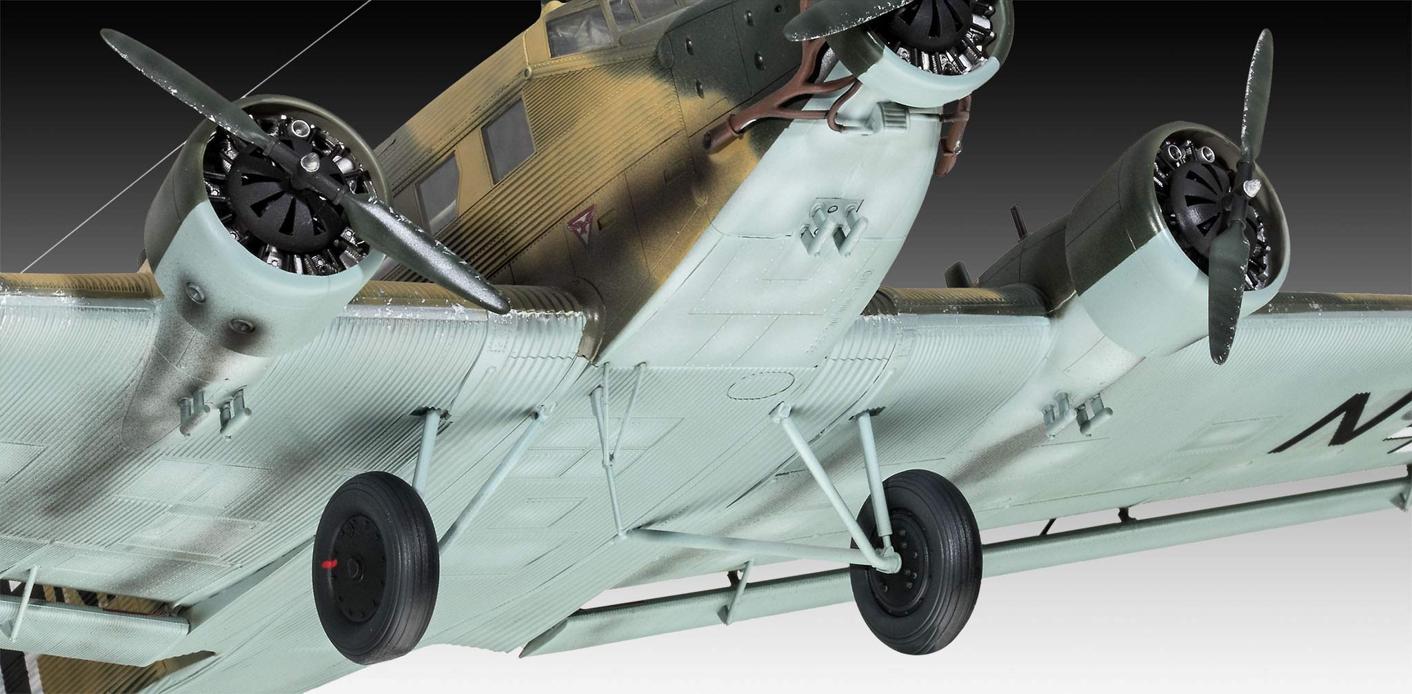 Amazon | ドイツレベル 1/48 ドイツ空軍 ユンカース Ju52/3m 輸送機