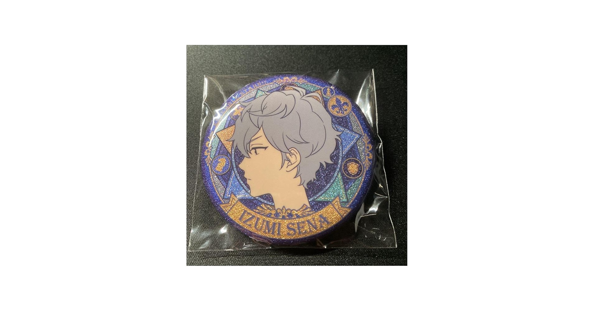 Amazon.co.jp: あんスタ 横顔缶バッジ 瀬名泉 : おもちゃ